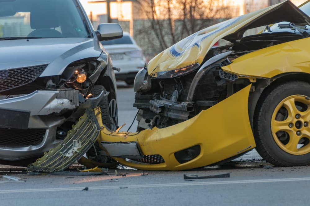 Two Car Crashed on Road